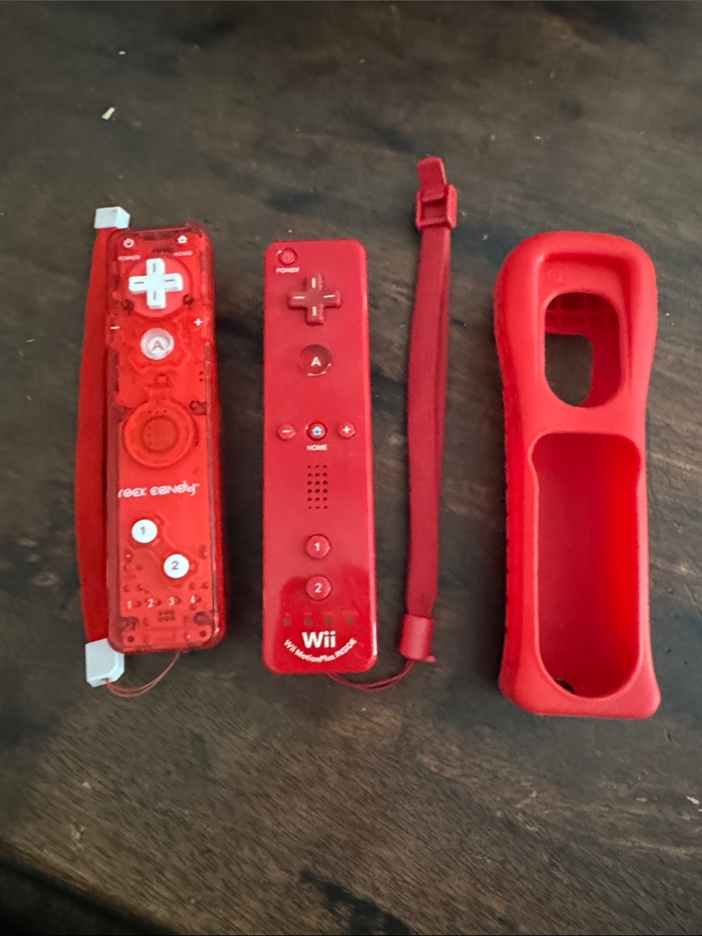 EUC Nintendo Wii controllers and silicone cover